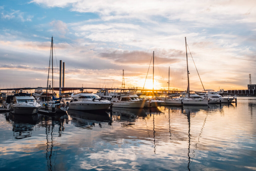 Sailing seasons around the world