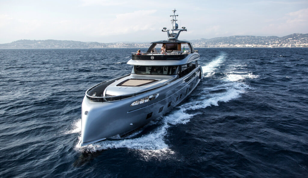 Dynamiq GTT 115 Superyacht