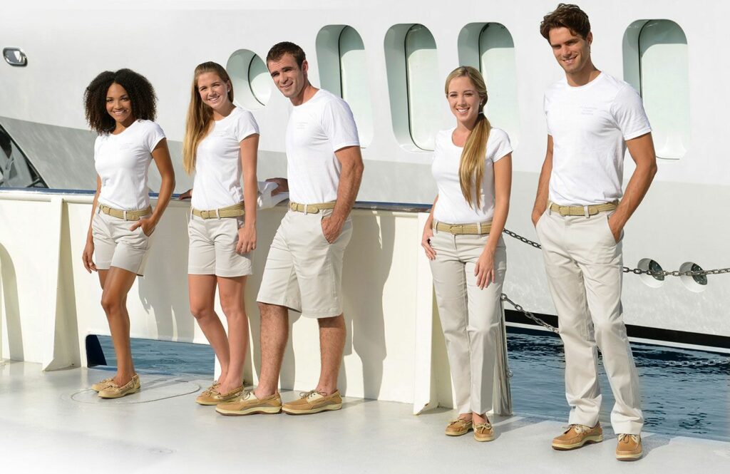 clothes to wear on a yacht 